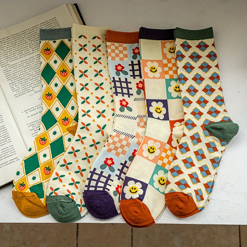 5 Pairs Breathable Plaid Crew Socks 5 pairs of fashion plaid various patterns crew socks, breathable and comfortable casual for both men and women men and women, suitable for men's outdoor wear, four seasons wear